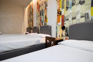 Bed in 4-Bed female Dormitory Room with En Suite Bathroom room in Hostel Trastevere