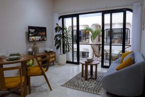 Cozy 1BR Retreat Near Balangan Beach