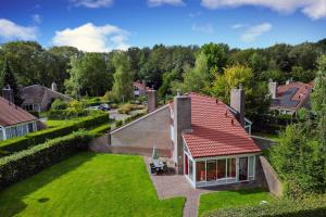 Kraanvogel I Fraaie bungalow met mooie grote tuin