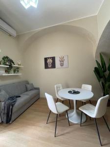 Dante Luxury Apartment