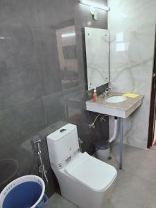 Shri Rudra Home Stay - Triple Bed, Rooms