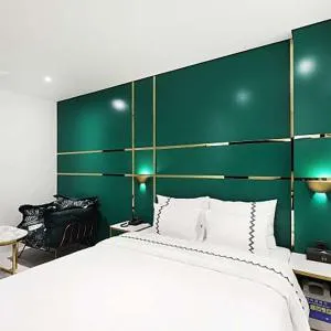 군산마리호텔 - Sinp'ung-ni