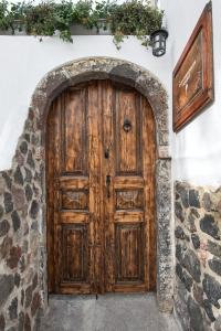 Old Vourvoulos Houses Santorini Greece