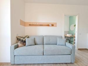 Ama Homes - Balcony Lakeview