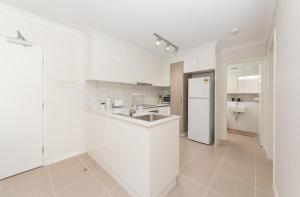 Inviting 2BR Stay by the Sand at Rockingham