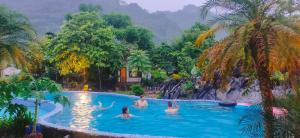 Ha Giang Lodge Hostel & Tours