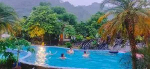 Wings Lodge-Ha Giang - Suy Tung Su