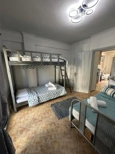 Blue Orchid Family Apartment with Balconies, Kallithea