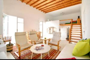 Villa Summer Vibes Up to 9 Guests !Free PICK UP Shuttle!