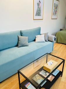 Central, Cozy & Stylish Apartment with Views