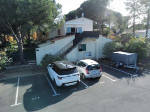 Appartement proche village naturiste, terrasse et parking