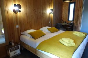 B&B / Chambres d'hotes La Cabane de Chacha : Chambre Double
