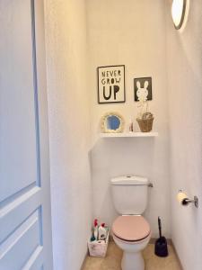 Maisons de vacances Maison de vacances au calme 4 personnes residence avec piscine : photos des chambres