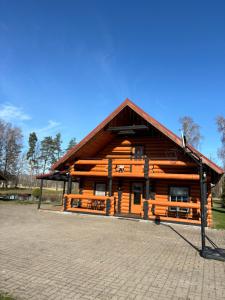 Kuningatalu Palkmaja