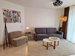 Cozy Apartment: Design Superior Suite Zentral - Küche - Balkon