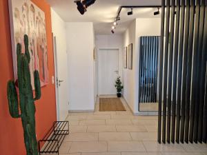 Cozy Apartment: Design Superior Suite Zentral - Küche - Balkon