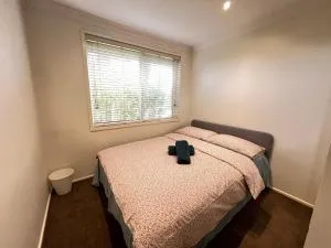 O Room - Toongabbie