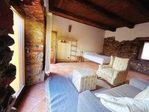 Deluxe Double Room (2 Adults + 1 Child)