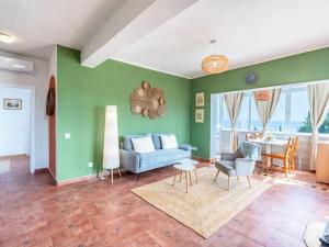 Entire well located 3 Bed Seaview Apartment Pass the Keys