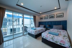 New Nordic Club 1 by Apartwell