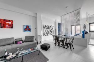 ARTROCK Experience - Olympia Loft Gallery - 64mq - Hermoupoli