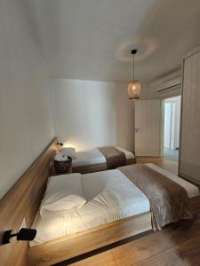 Seaview Apartment in Central Saranda