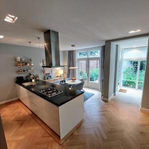 185m2 groot appartement met tuin in City Centre