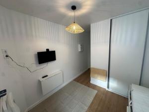 Studio refait à neuf, lumineux - 131