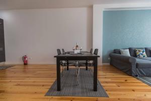 Central Lisbon Flat by Pink St