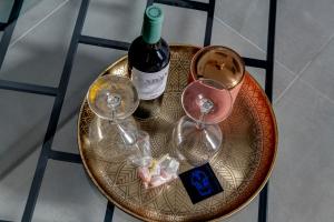 ARTROCK Experience - Nirvana Loft Gallery - 48mq - Hermoupoli