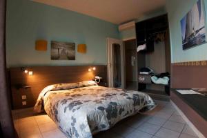 Hotels Le Strasbourg Hotel : photos des chambres