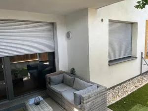 Lovely 2-bedroom apartment close to airport - 施韦夏特