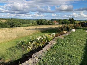 B&B / Chambres d'hotes La grange a Tissac : photos des chambres
