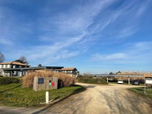 Hotels La Petite Couronne, Ecolodge & Lofts : photos des chambres