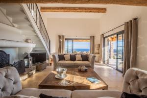Villa Soleil dOr, golfe de St Tropez, vue mer panoramique