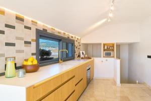 Santos 7 - bright 2-bedroom duplex apartment with two terraces