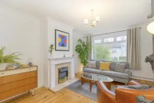 Bright, stylish townhouse - 凯恩舍姆