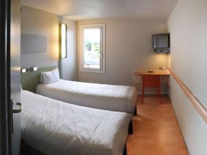 Hotels Hotel ibis Budget Laval : photos des chambres