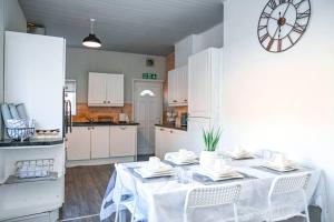 Humble Home NE - Short & Long stay or Contractors