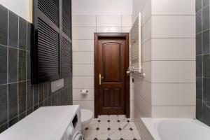 TUT Staroevreyska with terrace