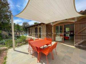 Maison en pierre - 6 personnes - piscine