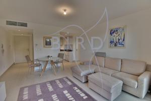 Waterfront apartment with private garden