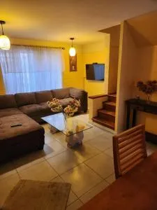 Casa completamente equipada en sector tranquilo - Requínoa