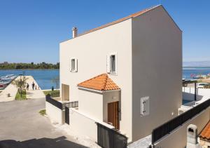 Luxury Villa Lovre seaside heated pool sauna