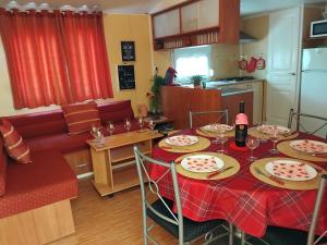 Chalets MOBILHOME CLIMATISE 3 ch LAC DE LOUGRATTE : photos des chambres