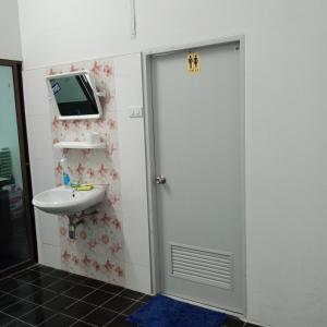 CENTRAL HOSTEL , Hostel & CoWorking