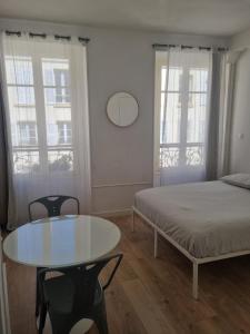 Chambre privée - Vue Tour Eiffel