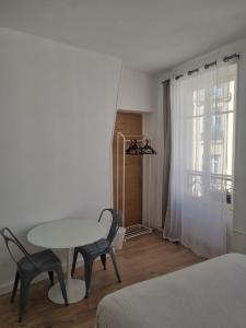 Chambre privée - Vue Tour Eiffel