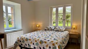 Maisons de vacances Gite de couple Cosy avec vue sur Chateau Tremohar - Golfe du Morbihan, 20 min de Vannes : photos des chambres