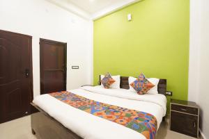 Royal Awadh Hotel